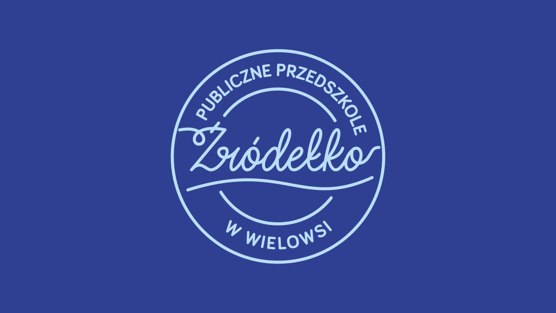 Źródełko - Publiczne Przedszkole w Wielowsi - logo pełna naz